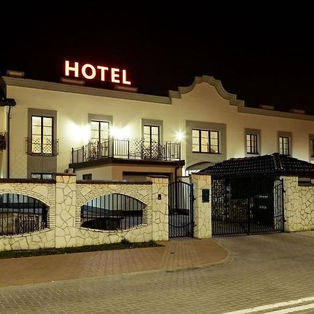 Hotel Notabene Świdnik Esterno foto