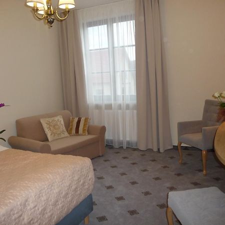 Hotel Notabene Świdnik Esterno foto