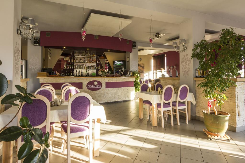 Hotel Notabene Świdnik Esterno foto
